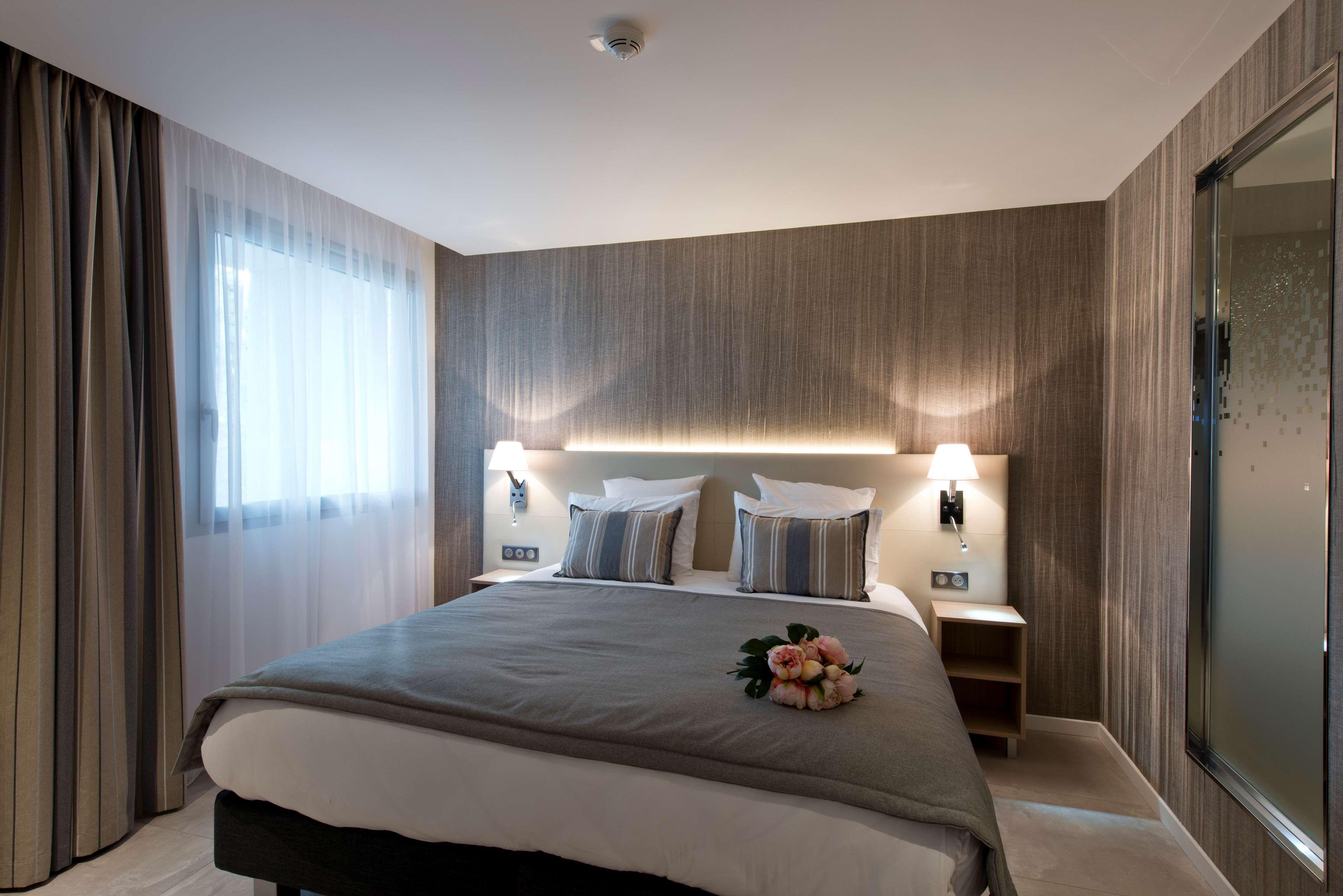 Golden Tulip Sophia Antipolis - Hotel & Spa Valbonne Exterior foto