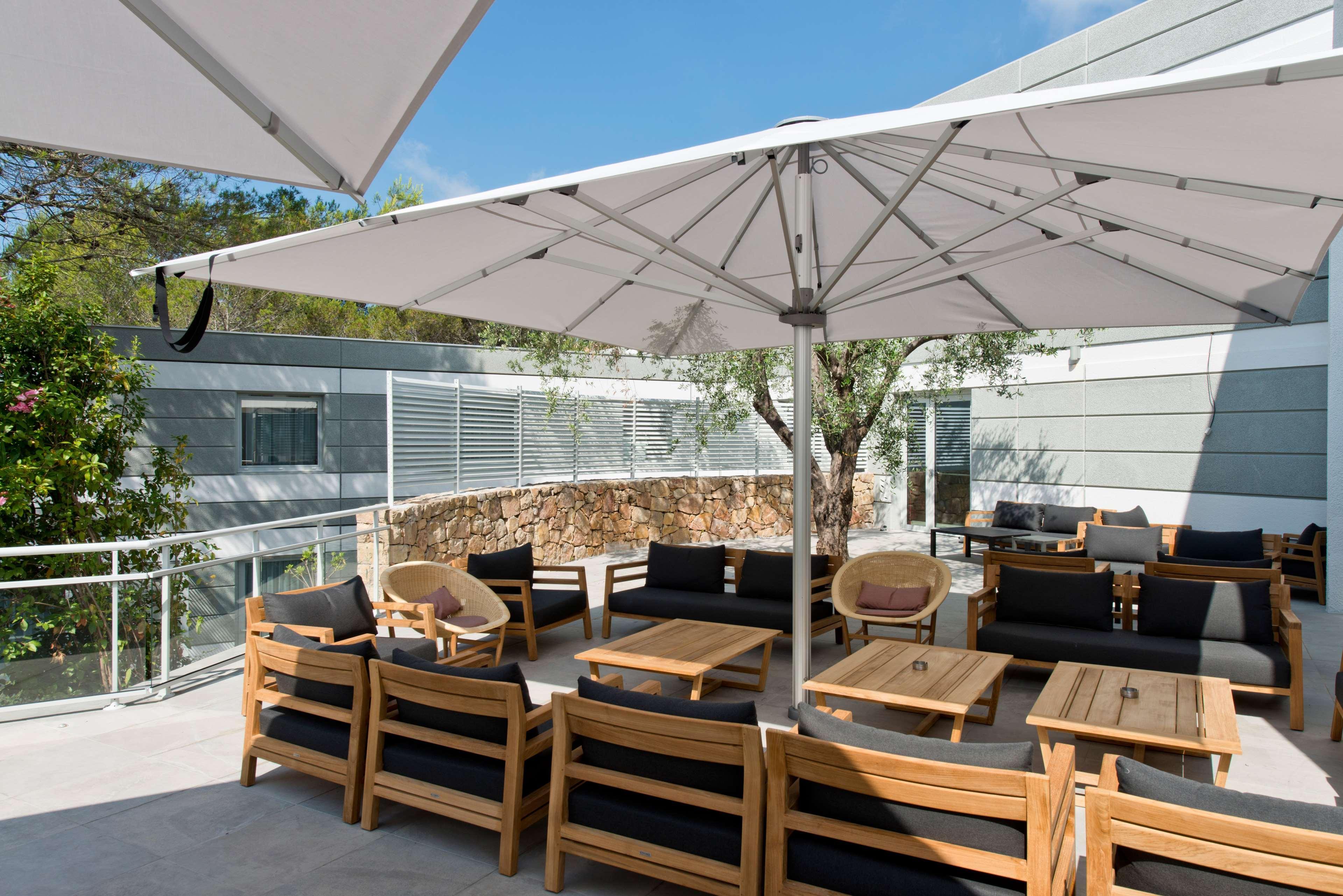 Golden Tulip Sophia Antipolis - Hotel & Spa Valbonne Exterior foto